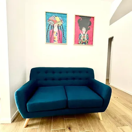 Apartamento Andrea's 12 *