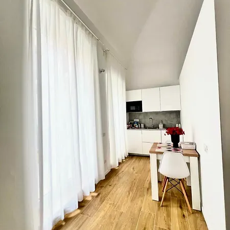 Andrea's 12 Apartamento *